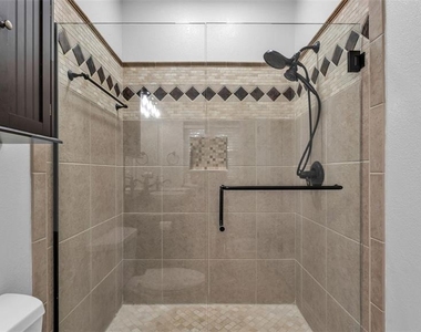 109 Van Fleet Court - Photo Thumbnail 36
