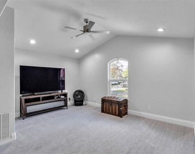 109 Van Fleet Court - Photo Thumbnail 27