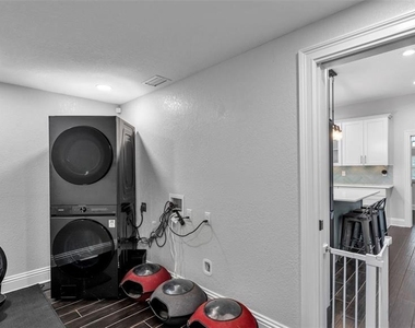 109 Van Fleet Court - Photo Thumbnail 42