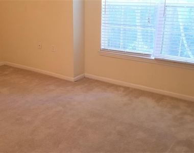 4950 Nw 44th Lane - Photo Thumbnail 16