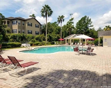 4950 Nw 44th Lane - Photo Thumbnail 4