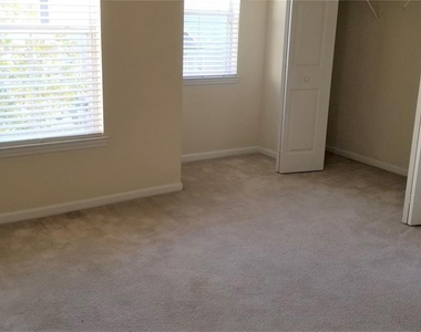 4950 Nw 44th Lane - Photo Thumbnail 17