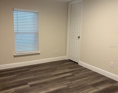 10699 Quiet Cove Road - Photo Thumbnail 15