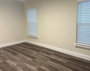 10699 Quiet Cove Road - Photo Thumbnail 17