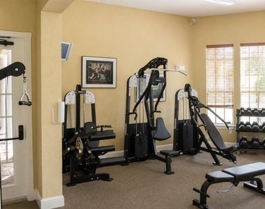 7428 Vista Way - Photo Thumbnail 16