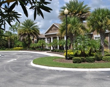 7428 Vista Way - Photo Thumbnail 14