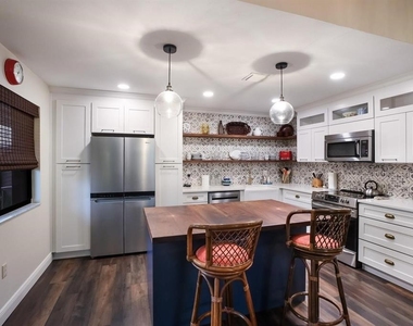 5400 34th Street W - Photo Thumbnail 4