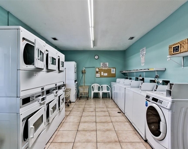 1815 Sunny Drive - Photo Thumbnail 14
