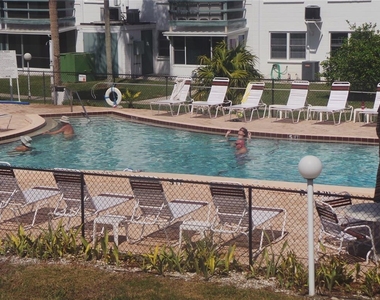 1815 Sunny Drive - Photo Thumbnail 13