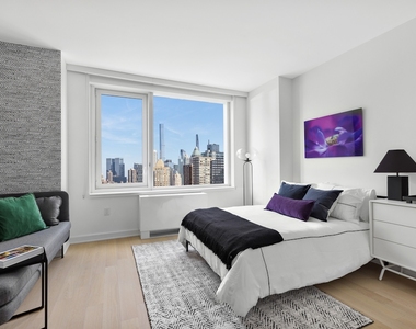 West 38th St & 11th Ave - Photo Thumbnail 1
