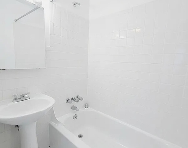 217 East 29th Street - Photo Thumbnail 3