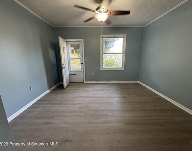 233 Reese Street - Photo Thumbnail 3