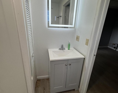 233 Reese Street - Photo Thumbnail 19