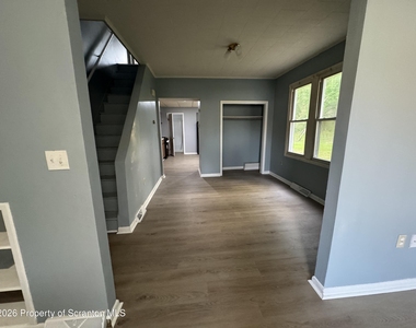 233 Reese Street - Photo Thumbnail 7