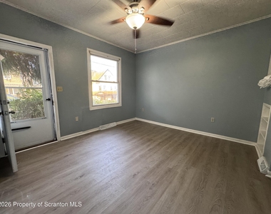 233 Reese Street - Photo Thumbnail 2