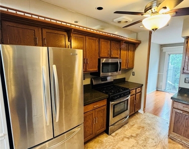 2427 Linksman Lane - Photo Thumbnail 9