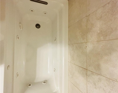 2427 Linksman Lane - Photo Thumbnail 34