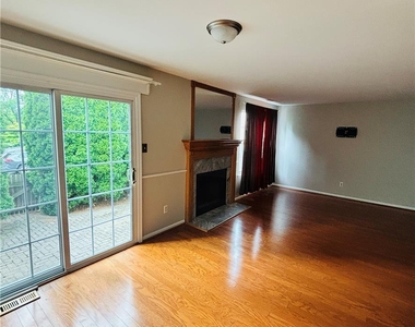 2427 Linksman Lane - Photo Thumbnail 22