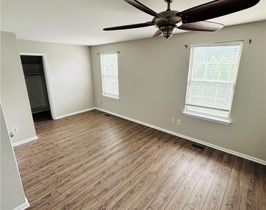 2427 Linksman Lane - Photo Thumbnail 42