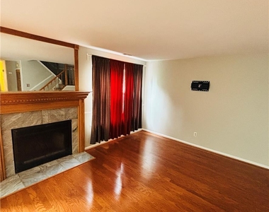 2427 Linksman Lane - Photo Thumbnail 23