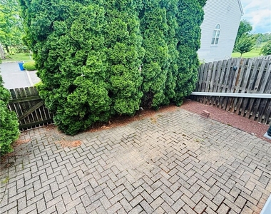 2427 Linksman Lane - Photo Thumbnail 50