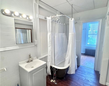 501 W Allen Street - Photo Thumbnail 5