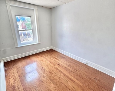 501 W Allen Street - Photo Thumbnail 12