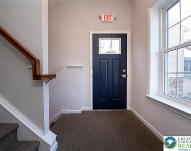 803 Atlantic Street - Photo Thumbnail 5