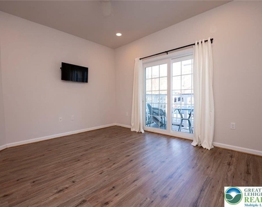 803 Atlantic Street - Photo Thumbnail 20