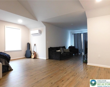 803 Atlantic Street - Photo Thumbnail 28