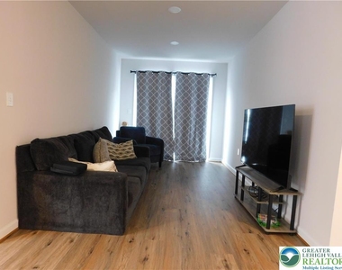 803 Atlantic Street - Photo Thumbnail 29