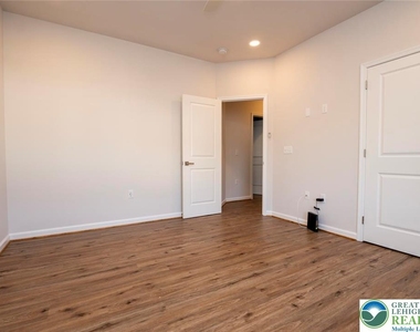 803 Atlantic Street - Photo Thumbnail 27