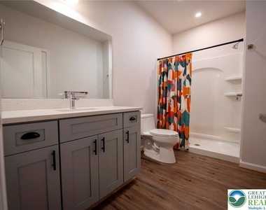 803 Atlantic Street - Photo Thumbnail 17