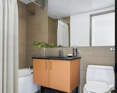 8 Spruce Street - Photo Thumbnail 3