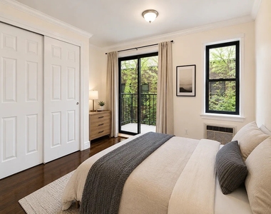 322 West 14th Street - Photo Thumbnail 3