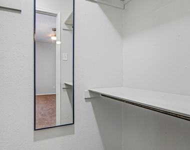 6700 Escondido Drive - Photo Thumbnail 26
