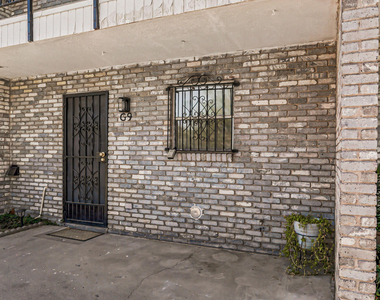 6700 Escondido Drive - Photo Thumbnail 34