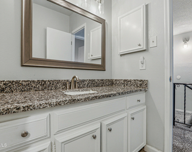6700 Escondido Drive - Photo Thumbnail 21