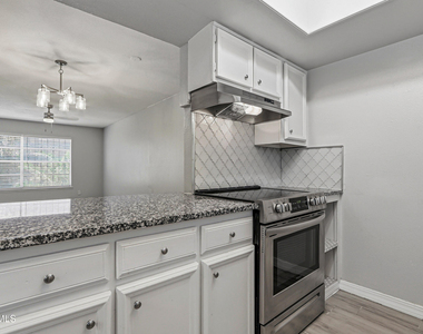 6700 Escondido Drive - Photo Thumbnail 7