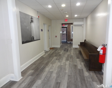 2806 Fairfield Avenue - Photo Thumbnail 13