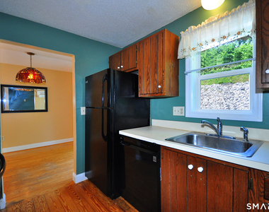 349 Allen Road - Photo Thumbnail 15