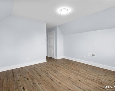 55 Admiral Street - Photo Thumbnail 26
