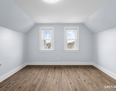 55 Admiral Street - Photo Thumbnail 27