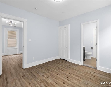 55 Admiral Street - Photo Thumbnail 15