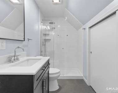 55 Admiral Street - Photo Thumbnail 21