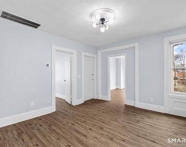 55 Admiral Street - Photo Thumbnail 3