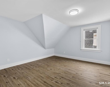 55 Admiral Street - Photo Thumbnail 23