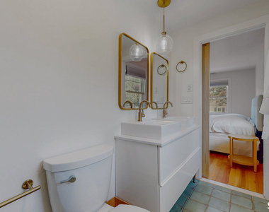 444 Highland Street Streets - Photo Thumbnail 10