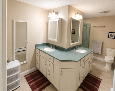 51 Riverside Drive - Photo Thumbnail 20