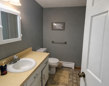 51 Riverside Drive - Photo Thumbnail 6